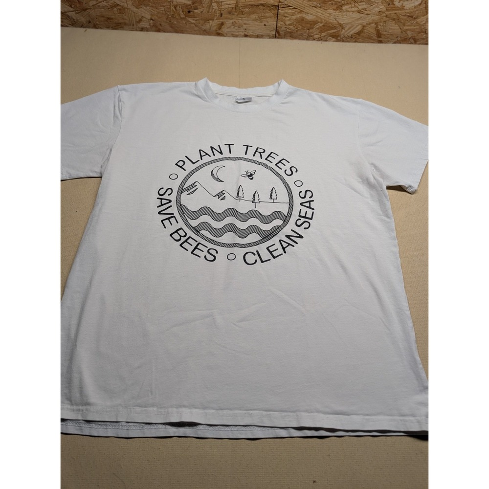 8 Billion Trees Women's Size XL T Shirt White With Logo Cotton Blend Stretch